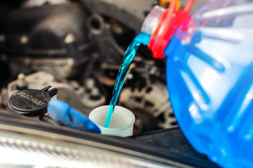 Your Car's Antifreeze & Coolant Kennedy Transmission